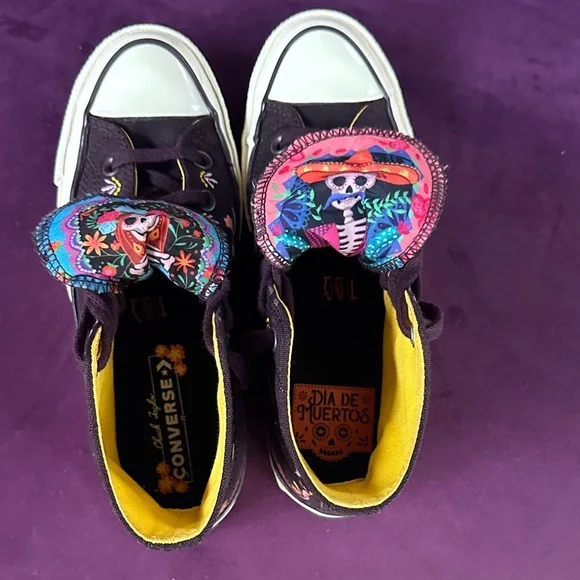 Converse Purple Sneakers with Colorful Embroidery - Picture 2 of 4
